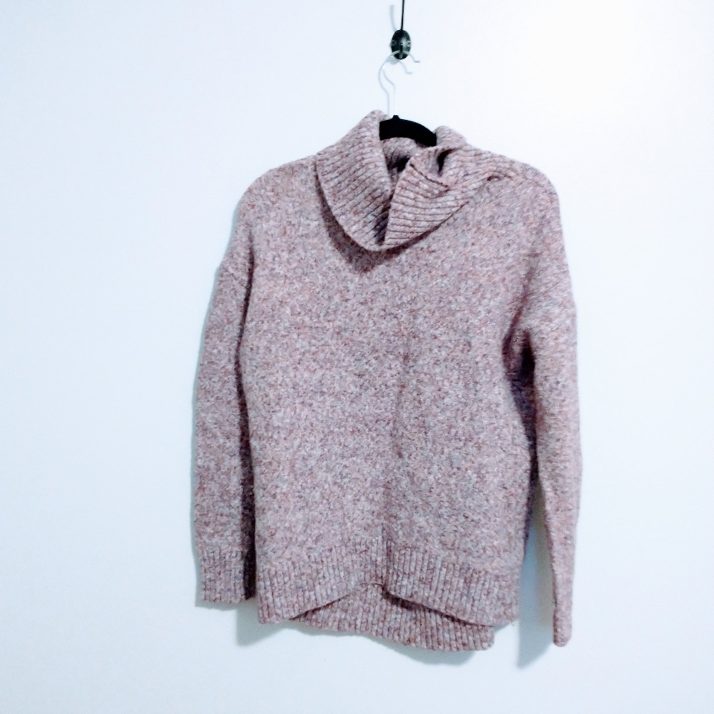 Old Navy light purple cowl neck sweater with mild piling size medium